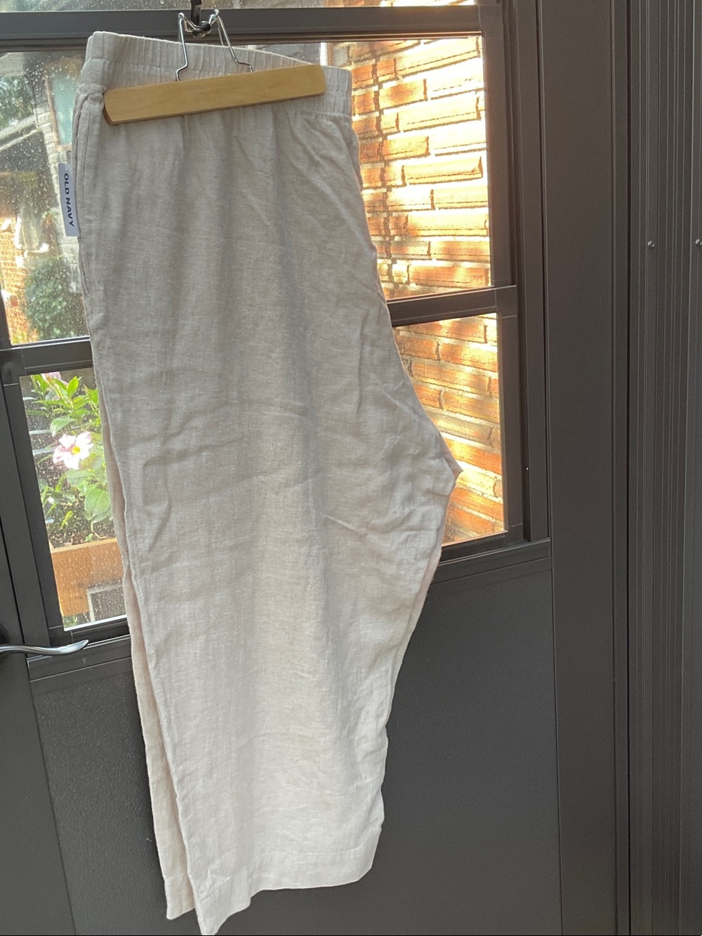 Old Navy Light Cream Pants NWT